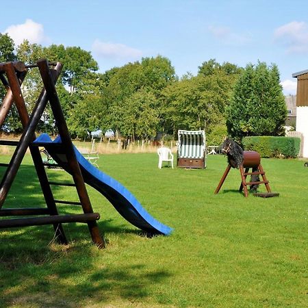 Ferienhaus Sommerbrise, Hof Zur Sonnenseite Fehmarn, 4 Sterne Екстериор снимка